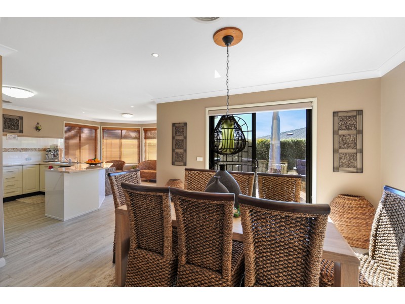 6 McTernan Place, Worrigee NSW 2540