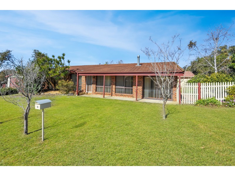 18 Rannoch Drive, West Nowra NSW 2541