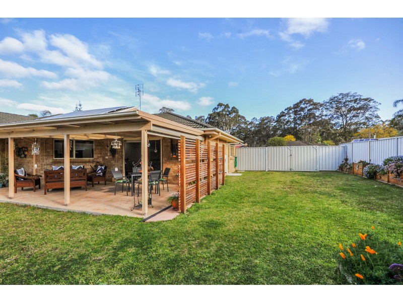 17 Rannoch Drive, West Nowra NSW 2541
