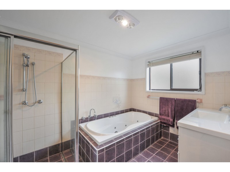 140 Albatross Road, Nowra Hill NSW 2540