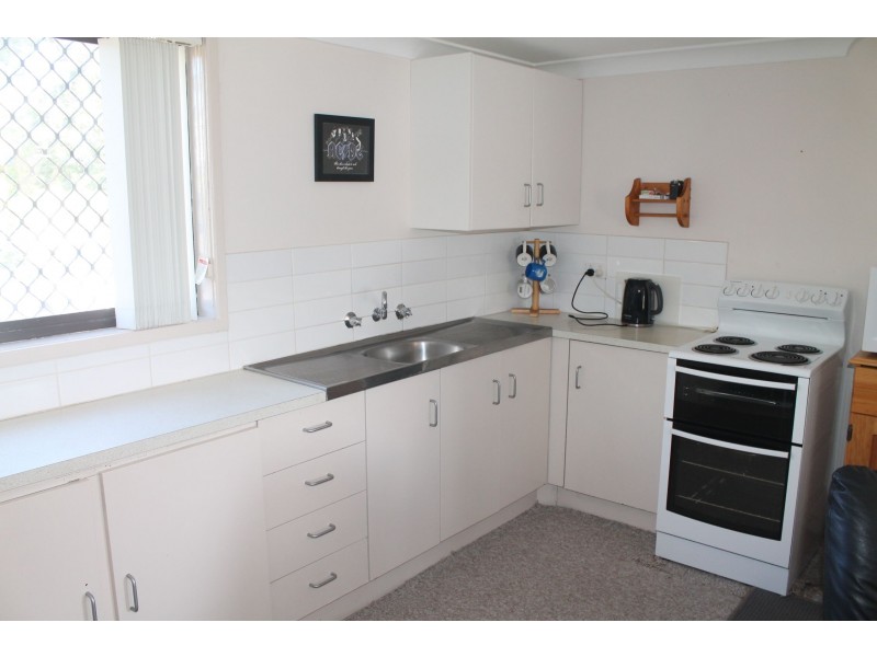 8/6 Campbell Place, Nowra NSW 2541