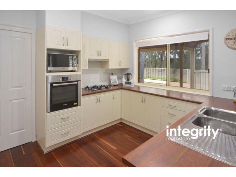 76 Timber Ridge Drive, Nowra Hill NSW 2540