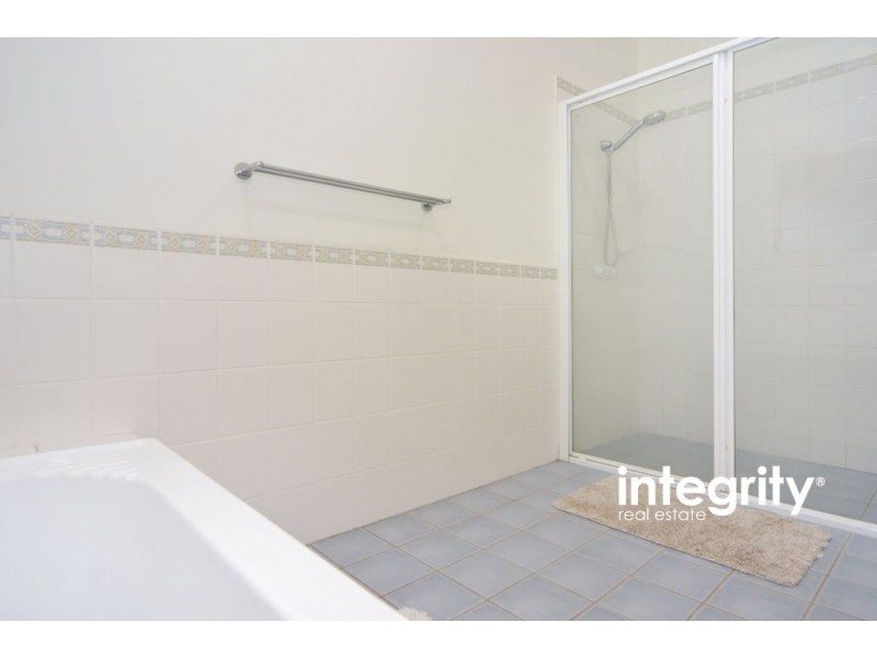 76 Timber Ridge Drive, Nowra Hill NSW 2540