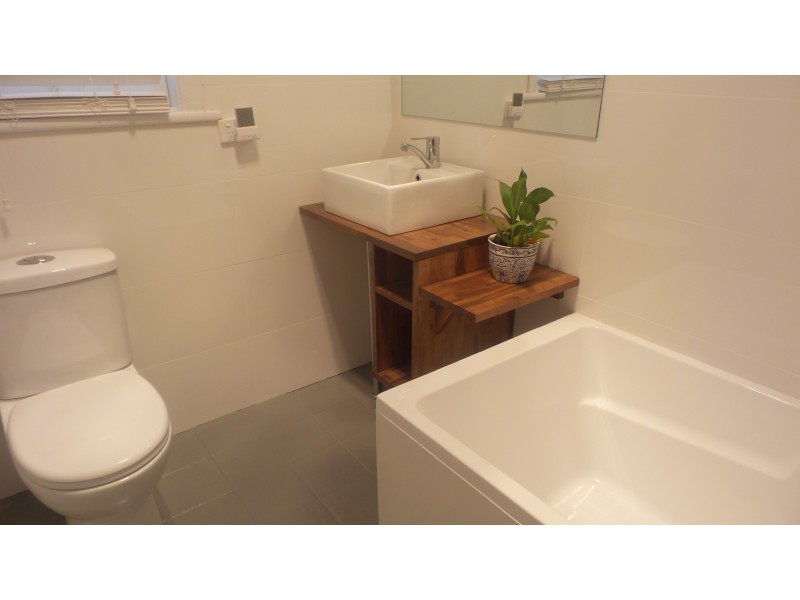 62 Meroo Road, Bomaderry NSW 2541