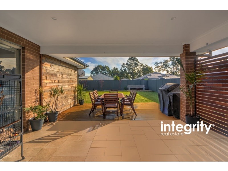 8 Firetail Street, South Nowra NSW 2541