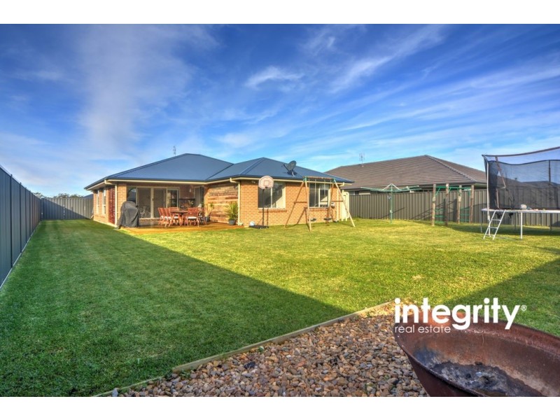 8 Firetail Street, South Nowra NSW 2541