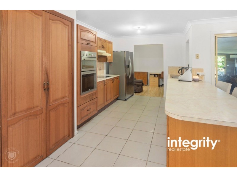 12 Binks Place, Cambewarra NSW 2540