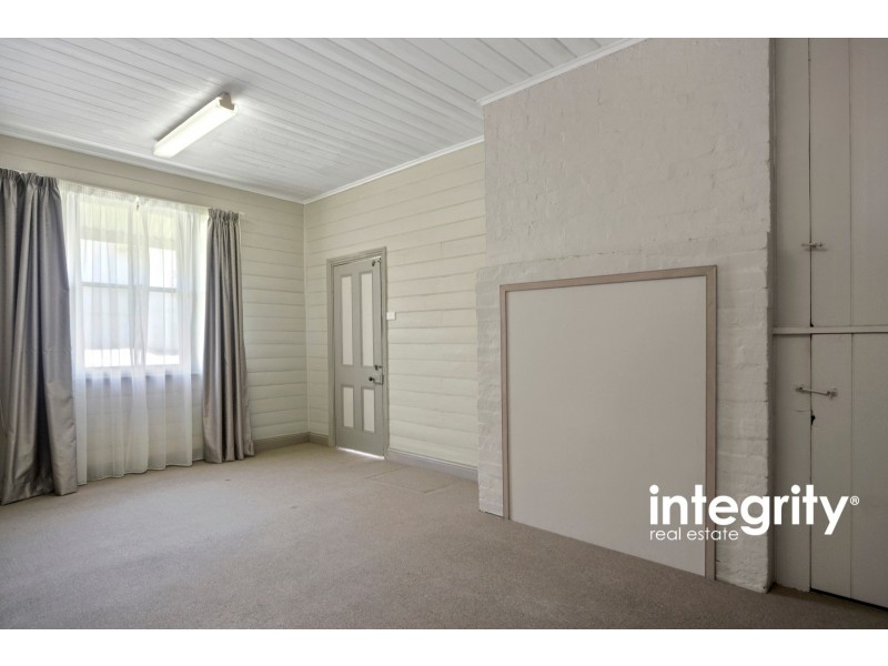 6 Tarawara Street, Bomaderry NSW 2541