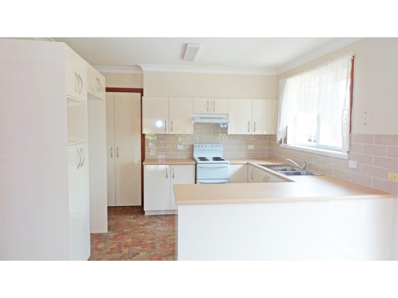 68 Riverview Road, Nowra NSW 2541