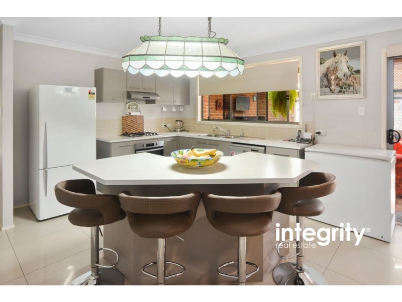 24 Golden Ash Close, Worrigee NSW 2540