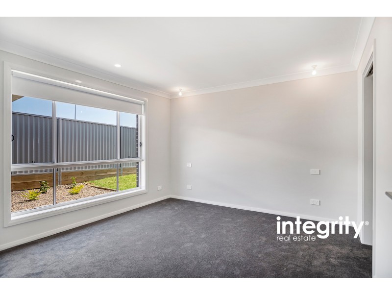 16 Jindalee Crescent, Nowra NSW 2541