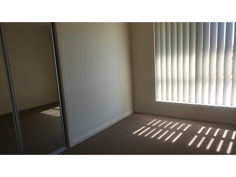 16A Yeovil Drive, Bomaderry NSW 2541