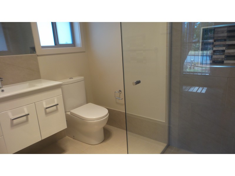 16B Yeovil Drive, Bomaderry NSW 2541