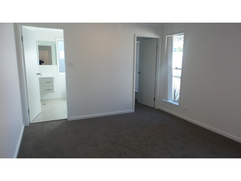 4/49 Hillcrest Avenue, South Nowra NSW 2541