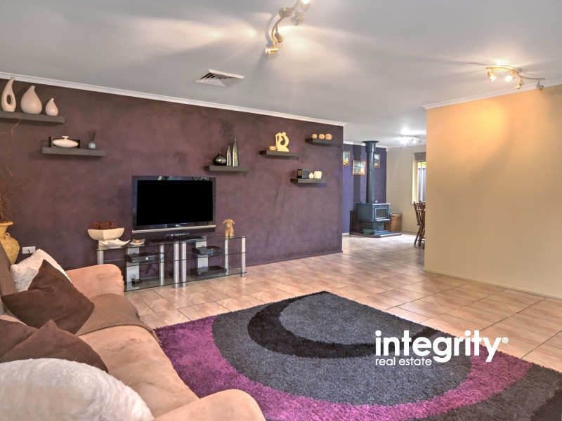 11 Stockley Close, West Nowra NSW 2541