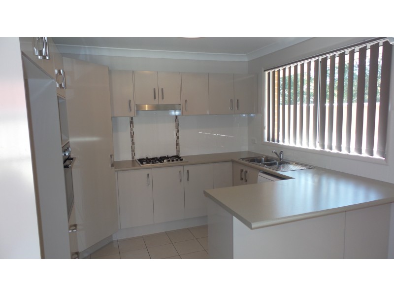 2/15 Sutherland Drive, North Nowra NSW 2541