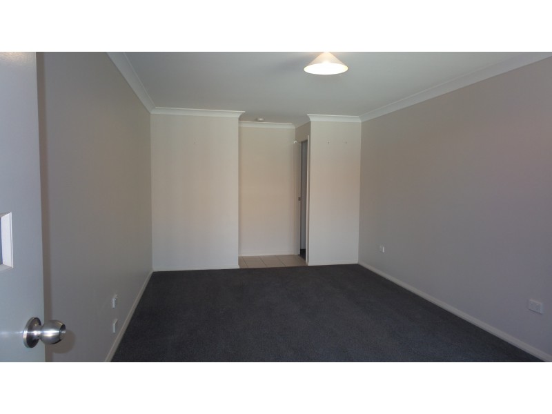 2/15 Sutherland Drive, North Nowra NSW 2541