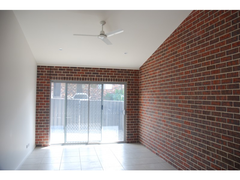 15/49 Brinawarr Street, Bomaderry NSW 2541