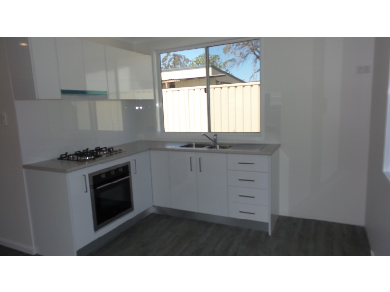 2B Ernest Street, Nowra NSW 2541