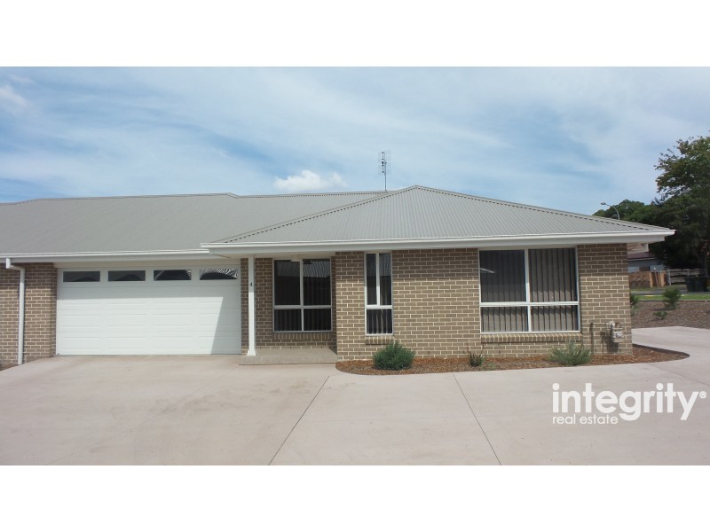 4/11 Hawthorne, Nowra NSW 2541