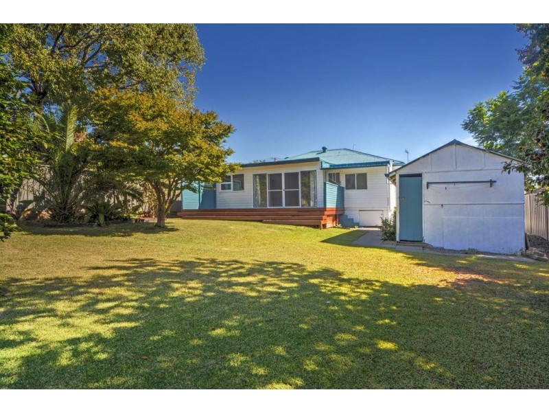 2 Gould Avenue, Nowra NSW 2541