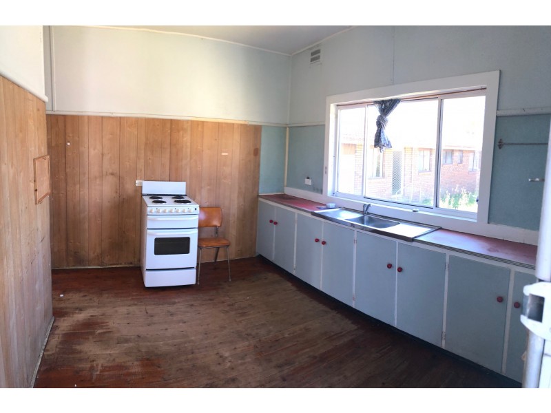 4 McMahons Road, North Nowra NSW 2541