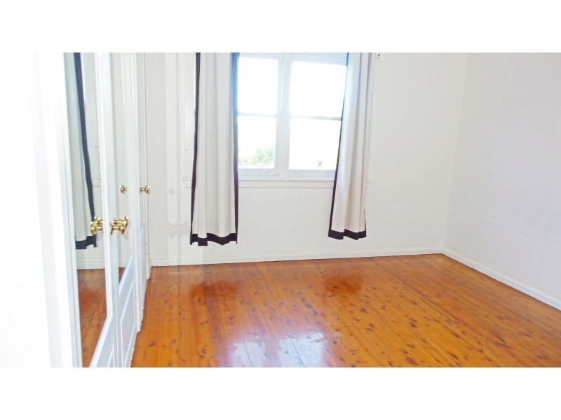 39 Mulgen Crescent, Bomaderry NSW 2541