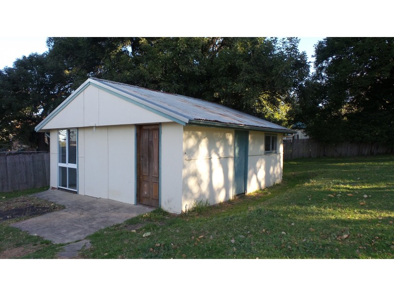 39 Mulgen Crescent, Bomaderry NSW 2541