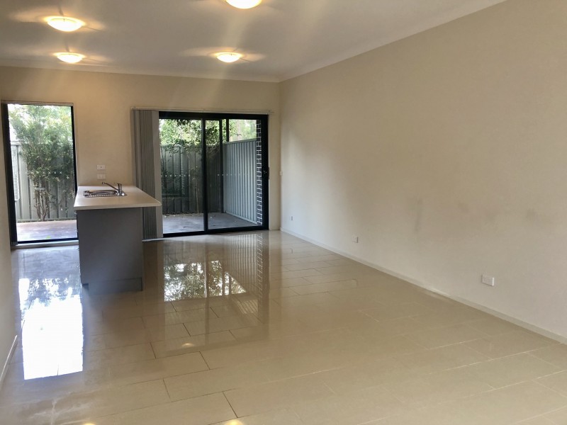 4/429a Princes Highway, Bomaderry NSW 2541