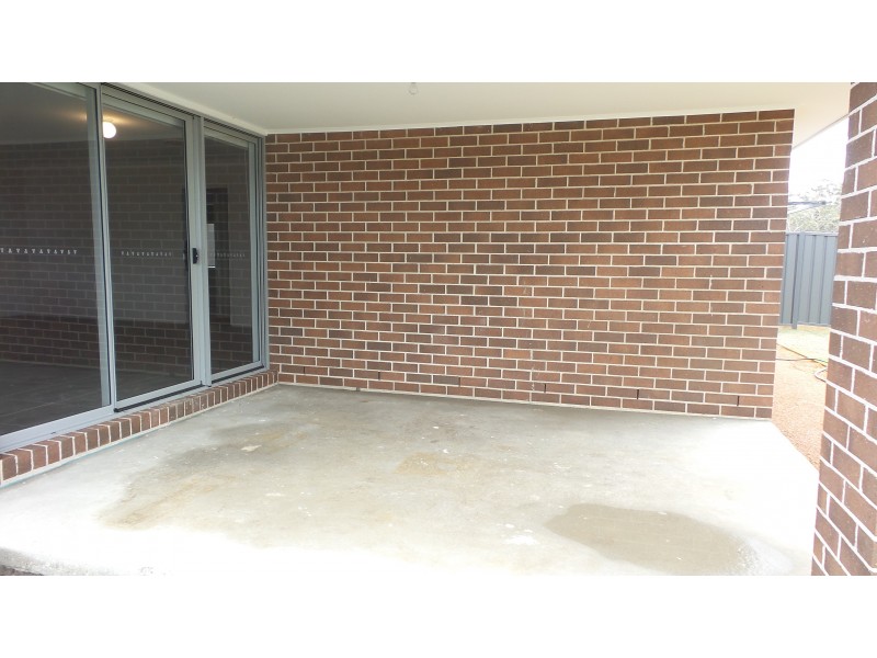 16 Compass Street, Vincentia NSW 2540