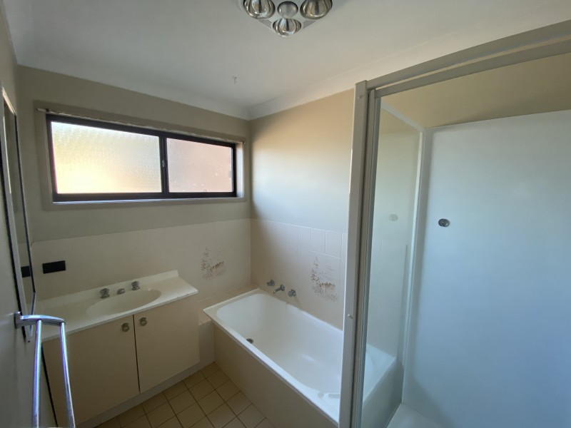 7/76 Brinawarr Street, Bomaderry NSW 2541