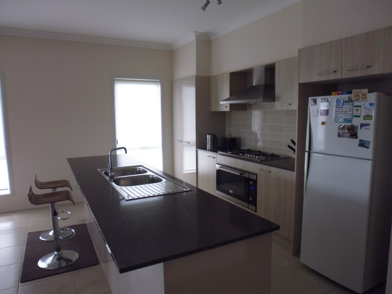 17 Wattlebird Road, South Nowra NSW 2541