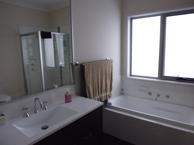 17 Wattlebird Road, South Nowra NSW 2541