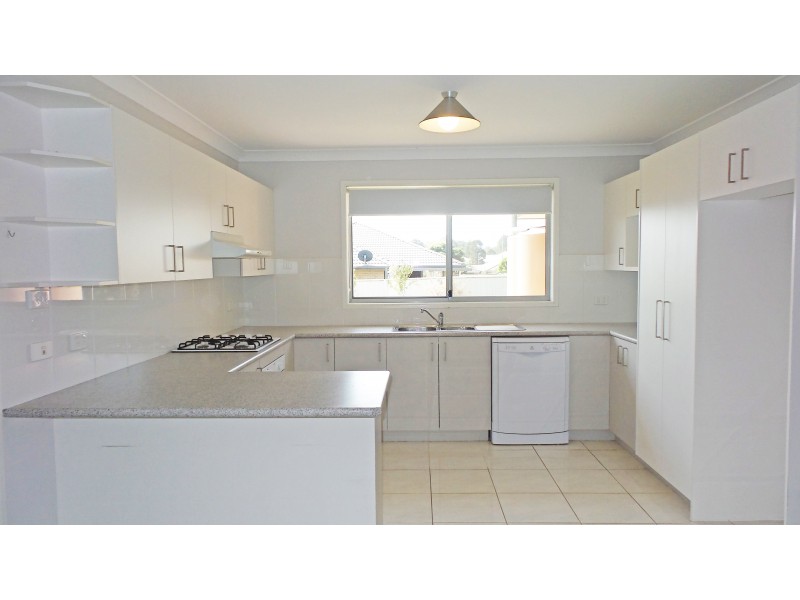 12 Denbigh Place, South Nowra NSW 2541