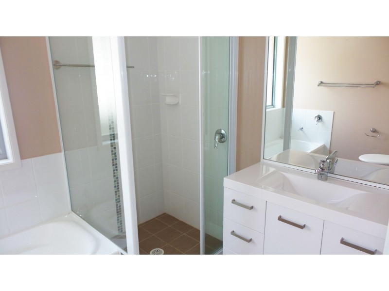 12 Denbigh Place, South Nowra NSW 2541