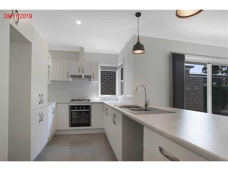 2/16 Hannah Place, Worrigee NSW 2540