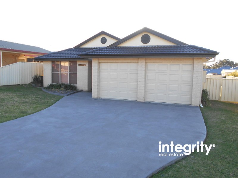 14 Carrington Park Drive, Nowra NSW 2541