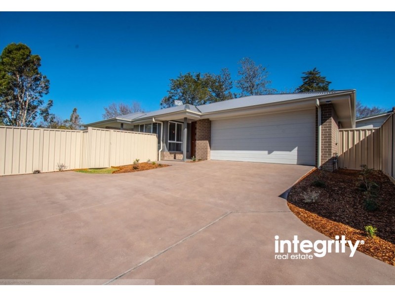 2/76 Main Road, Cambewarra NSW 2540