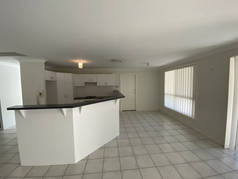 4 Whitewood street, Worrigee NSW 2540