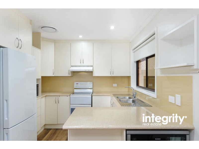 2/6 Waroo Place, Bomaderry NSW 2541