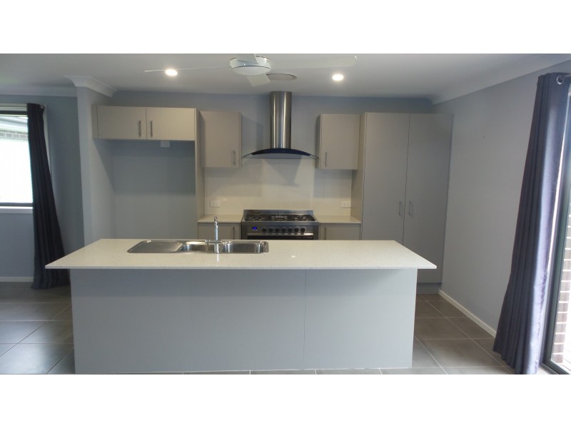 13 Osprey Road, South Nowra NSW 2541