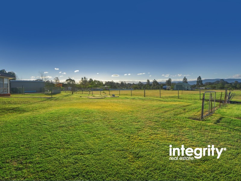 68 Stringybark Road, Nowra Hill NSW 2540