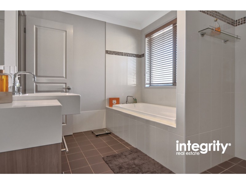 10 Gumnut Way, North Nowra NSW 2541