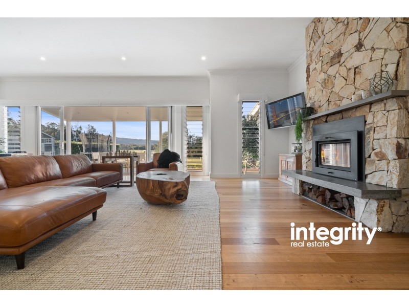 42 Banool Circuit, Bomaderry NSW 2541