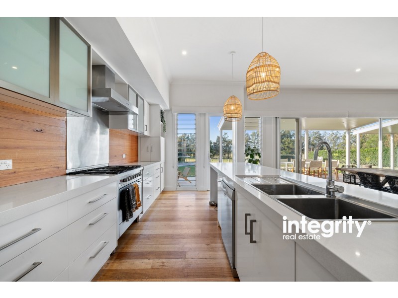 42 Banool Circuit, Bomaderry NSW 2541