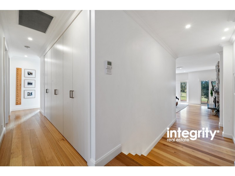 42 Banool Circuit, Bomaderry NSW 2541