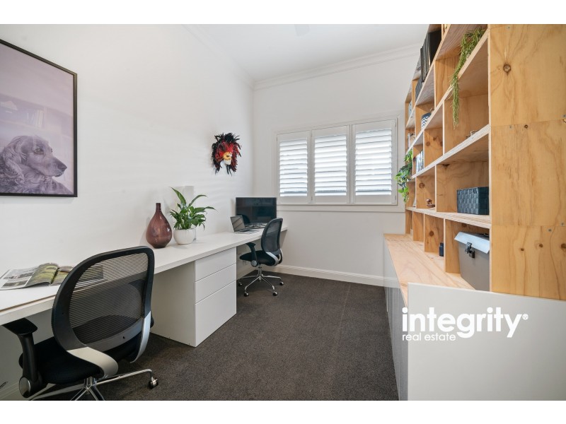 42 Banool Circuit, Bomaderry NSW 2541