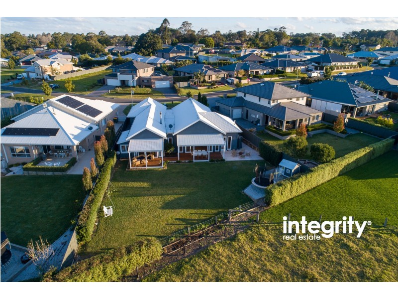 42 Banool Circuit, Bomaderry NSW 2541