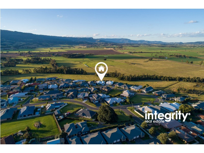 42 Banool Circuit, Bomaderry NSW 2541