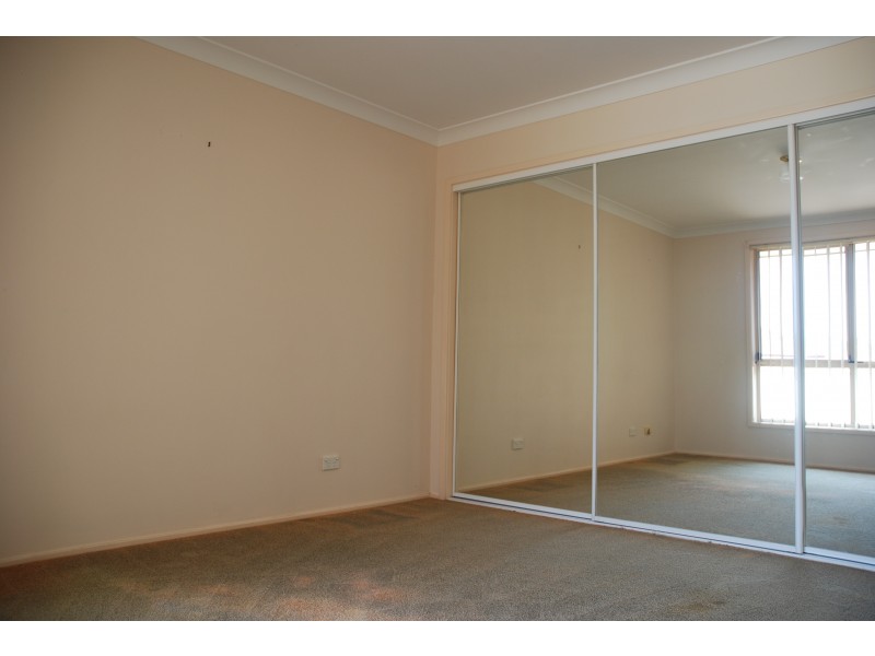 60 Robinia Way, Worrigee NSW 2540